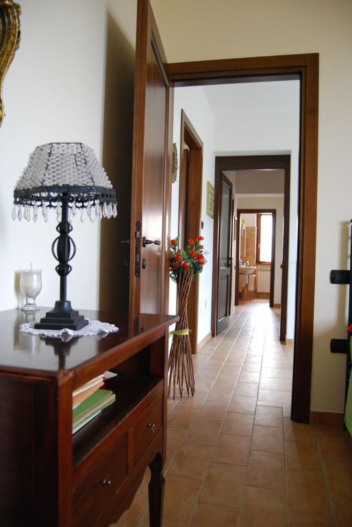 Casale Il Cerqueto Bed & Breakfast San Severino Marche Ruang foto