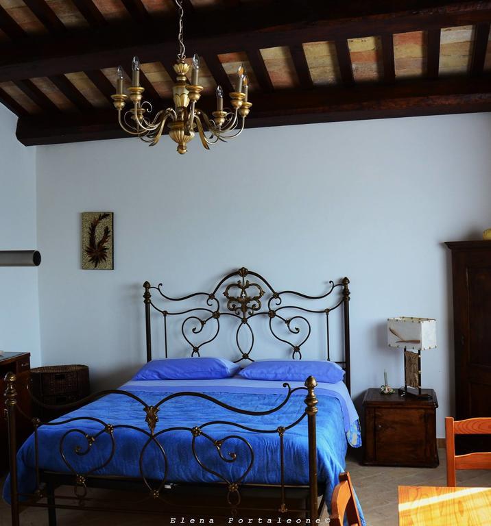 Casale Il Cerqueto Bed & Breakfast San Severino Marche Bagian luar foto